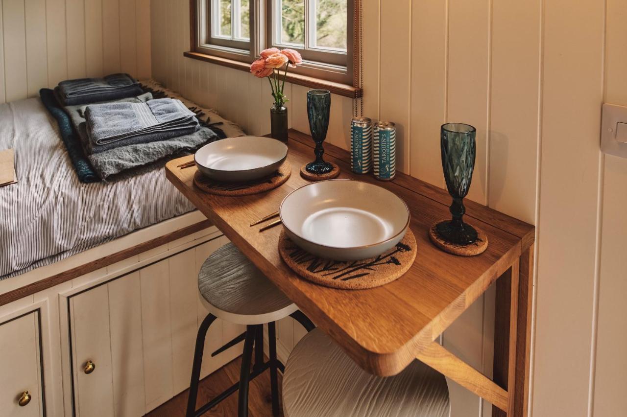 Luxury Shepherd'S Hut On Flower Farm With Outdoor Bath In Mid Cornwall Truro Eksteriør billede