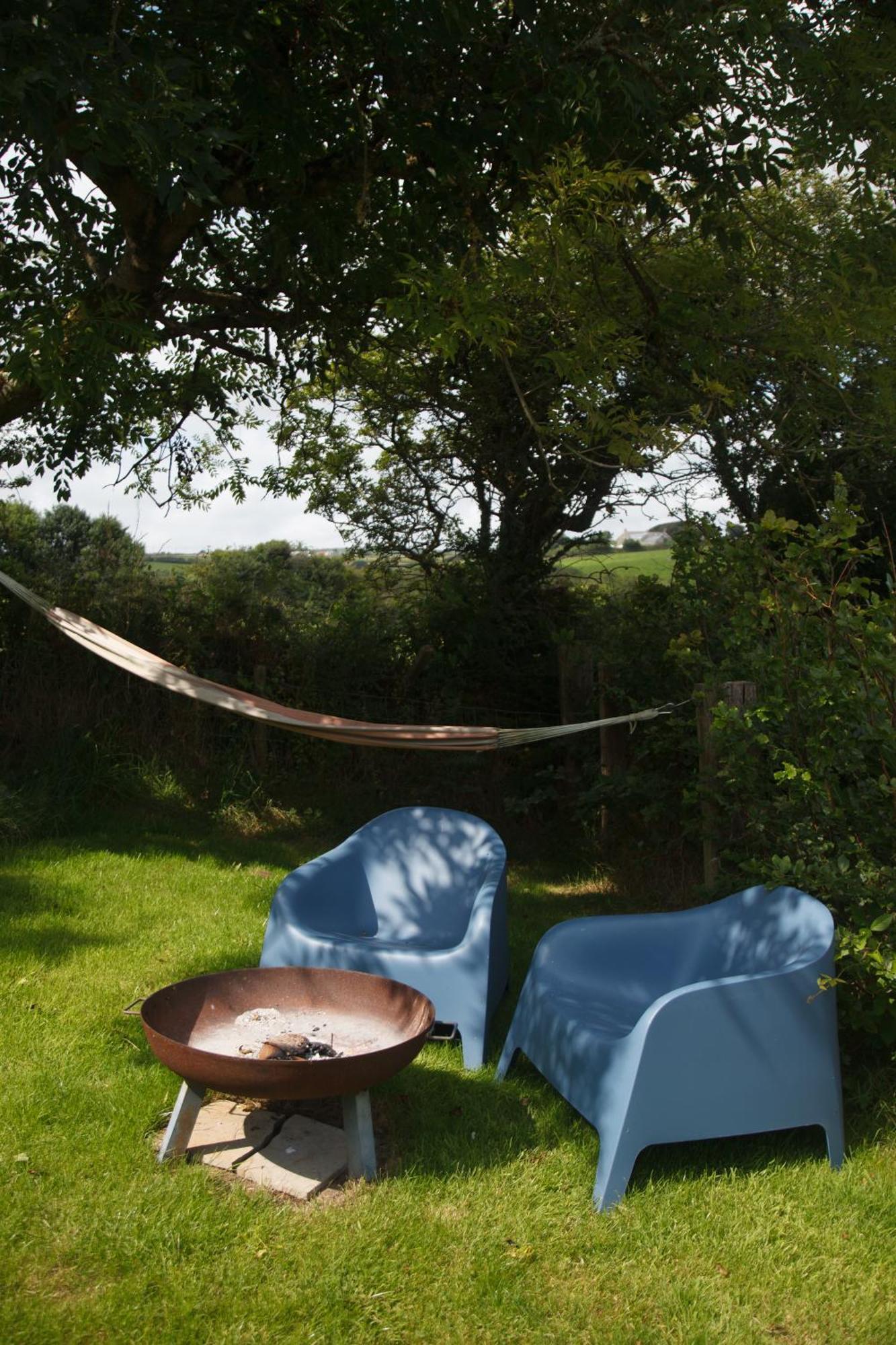 Luxury Shepherd'S Hut On Flower Farm With Outdoor Bath In Mid Cornwall Truro Eksteriør billede
